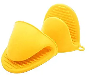 ALAZCO Yellow Mini Oven Mitts 1 Pair (2pcs), Heat Resistant Pinch Mitt Gloves Potholder for Kitchen Cooking & Baking - Food-Grade Silicone