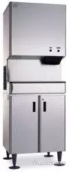 Hoshizaki DCM-500BWH Water Cooled 567 Lb Cubelet Ice Maker/Dispenser