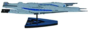 Dark Horse Deluxe Mass Effect: Alliance Cruiser Ship Replica